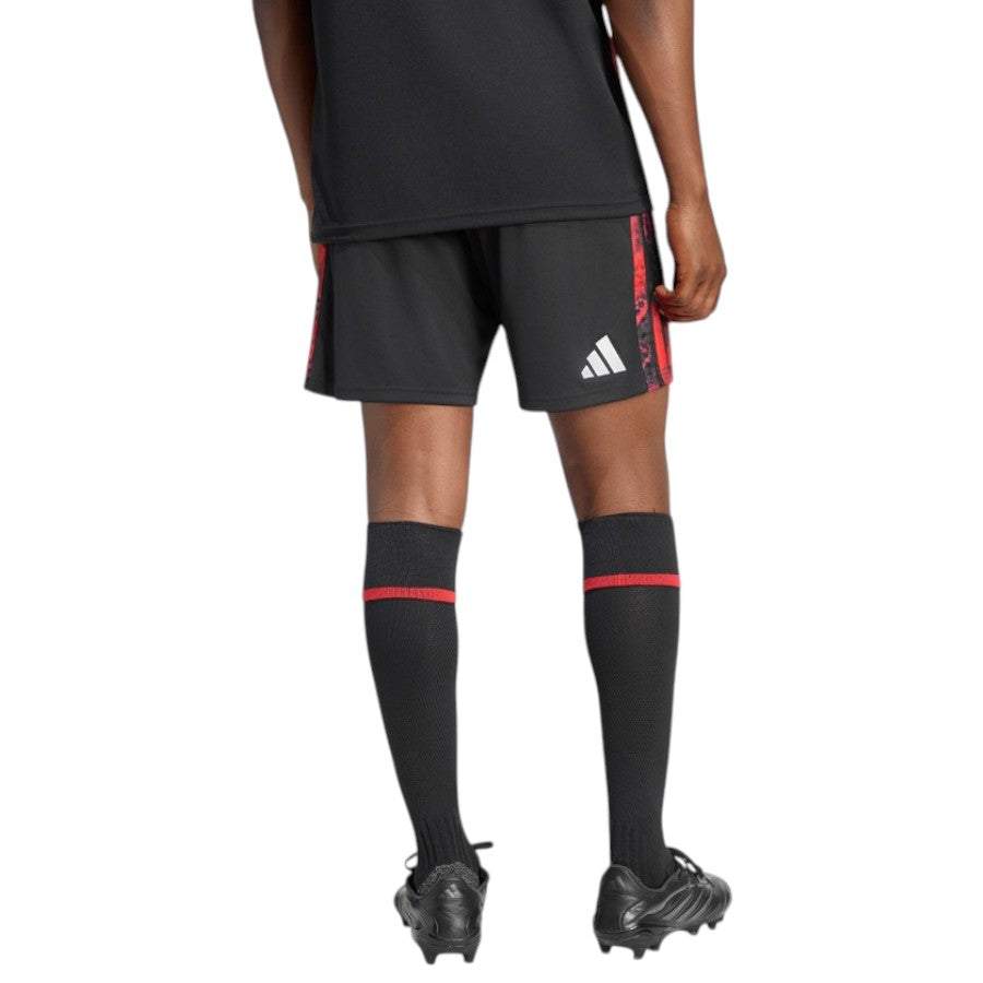 Third 26/27 Shorts